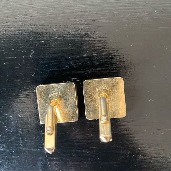 Vintage SWANK gold cuff links - Picture 3 of 9